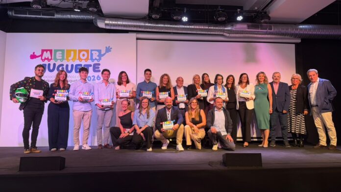 Muñecas Antonio Juan Obtiene el Premio a la Mejor Muñeca Elena Digital López