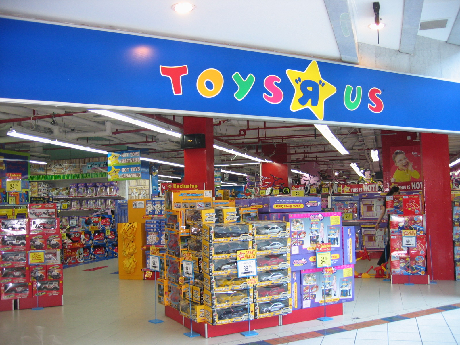 Toys ‘R’ Us, alianza con Claire’s 1 juguetes